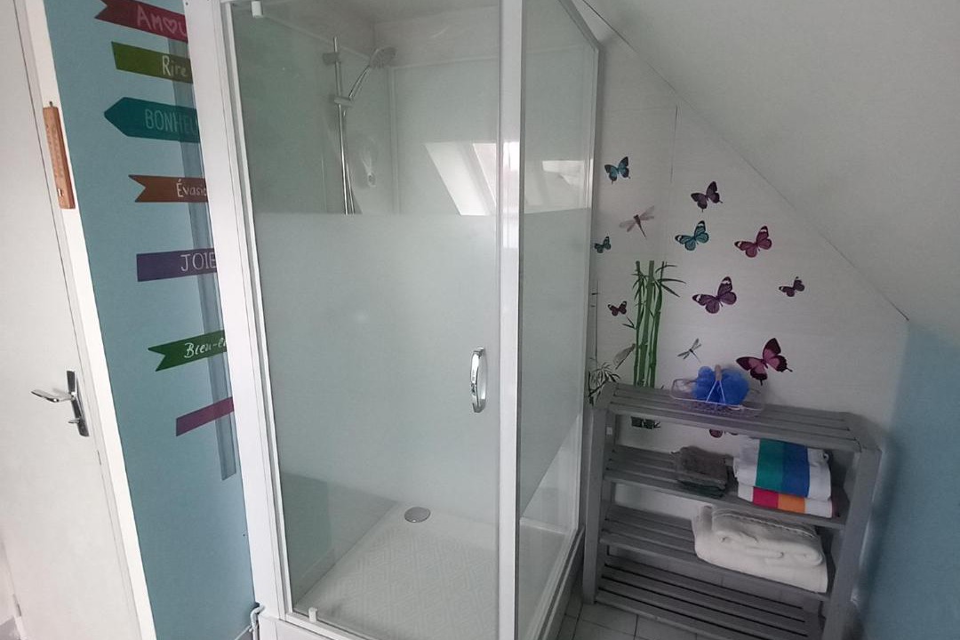 Photo of Others in Ballon