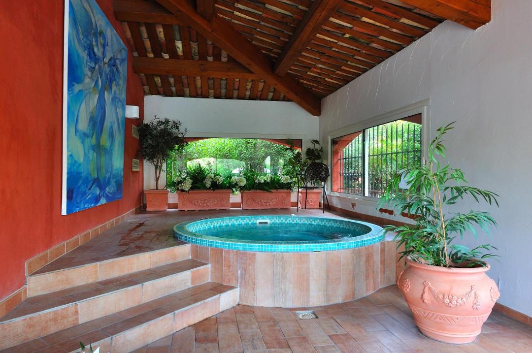 Photo of Others in Carros