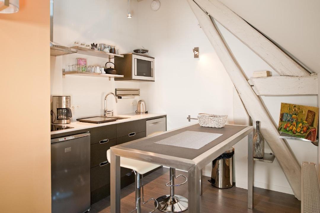Photo of Kitchen in Saint Nicolas - Charles III - Ville vieille - Trois Maisons - Leopold