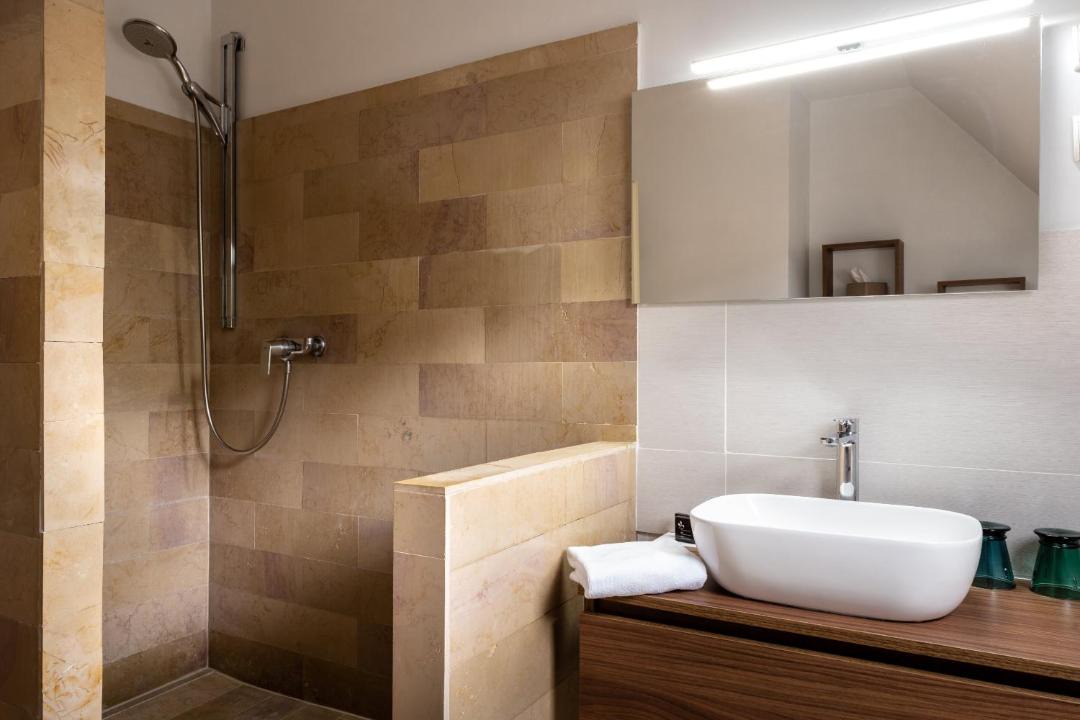 Photo of Bathroom in Auxey-Duresses