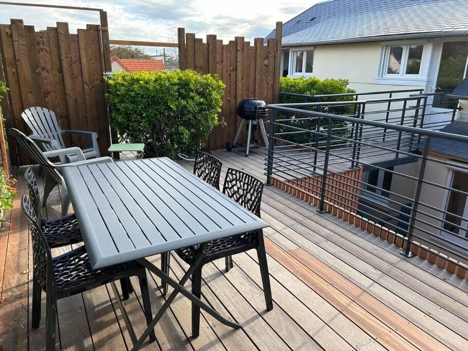 Photo of Others in Saint-Martin de Brehal