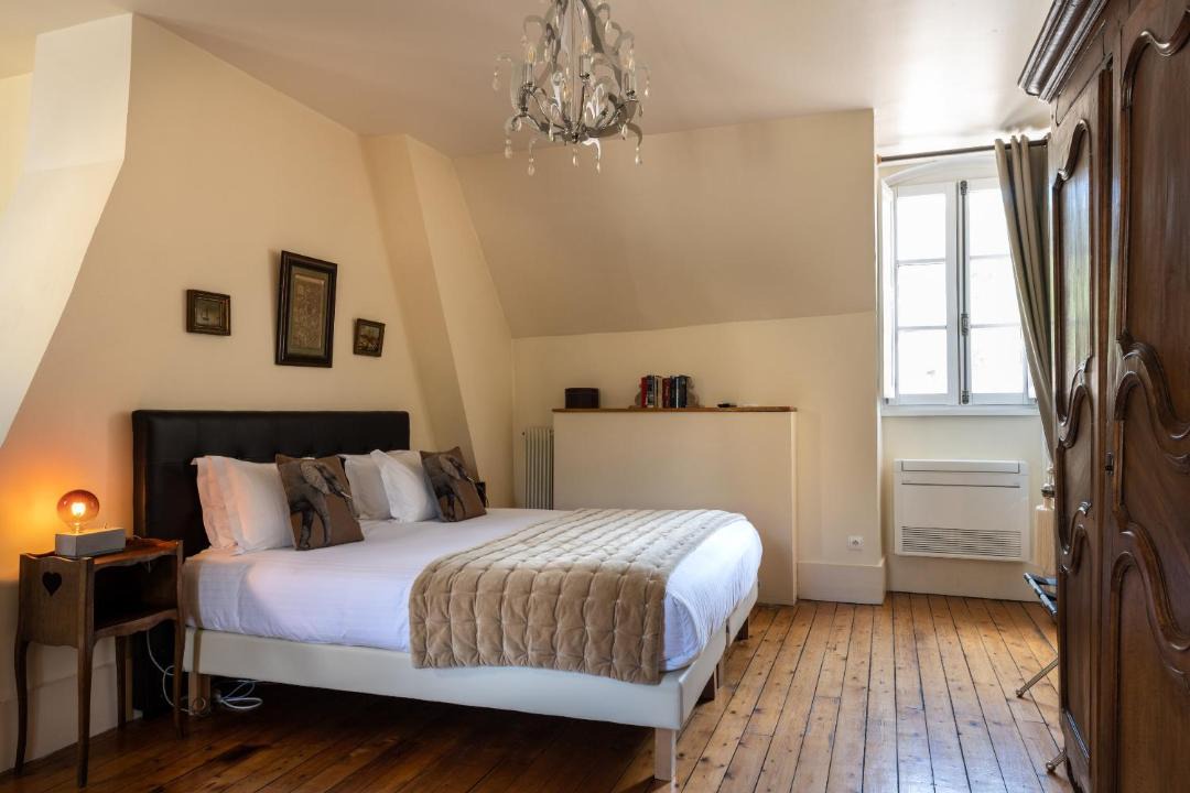 Photo of Bedroom in Auxey-Duresses