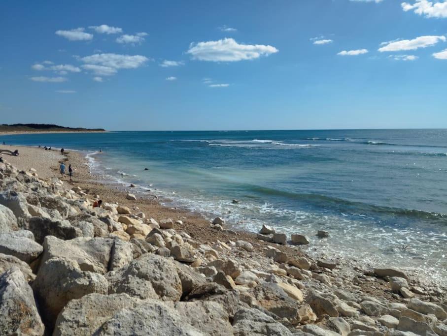 Photo of Others in Domino