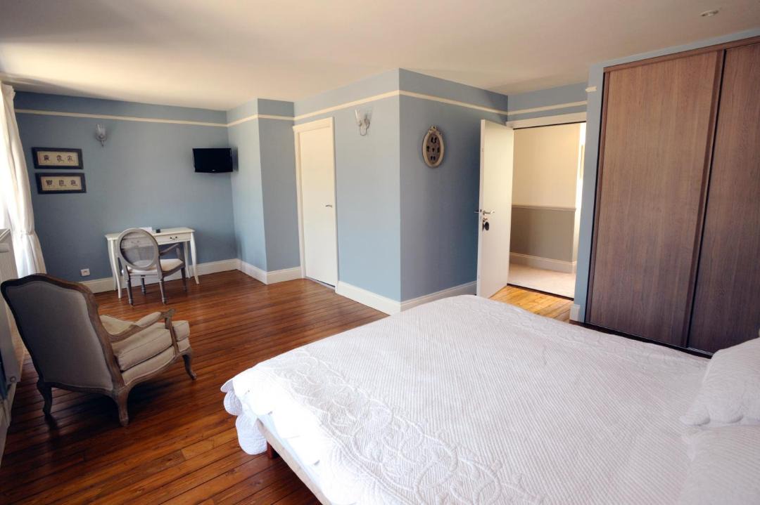 Photo of Others in Saint-Germain-sur-Ay