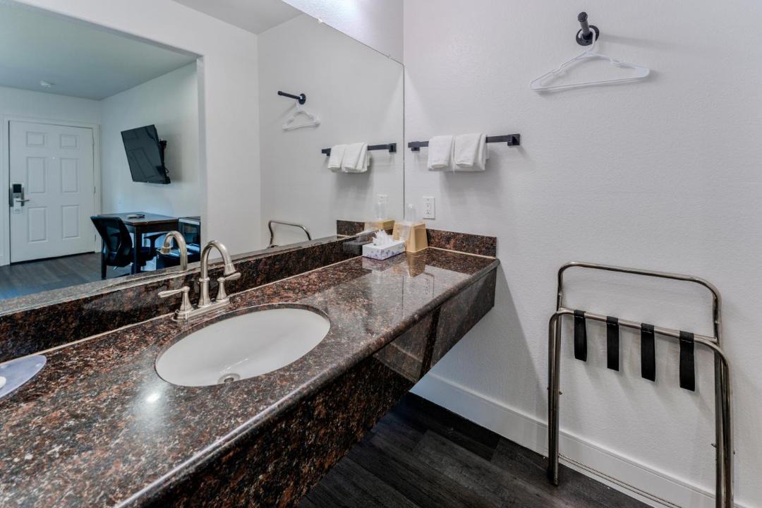 Photo of Others in Munras Avenue