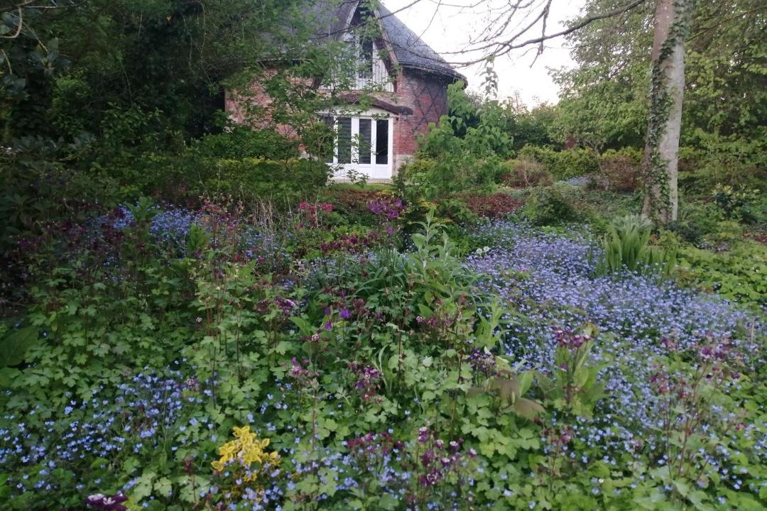 Photo of Others in Bracquetuit