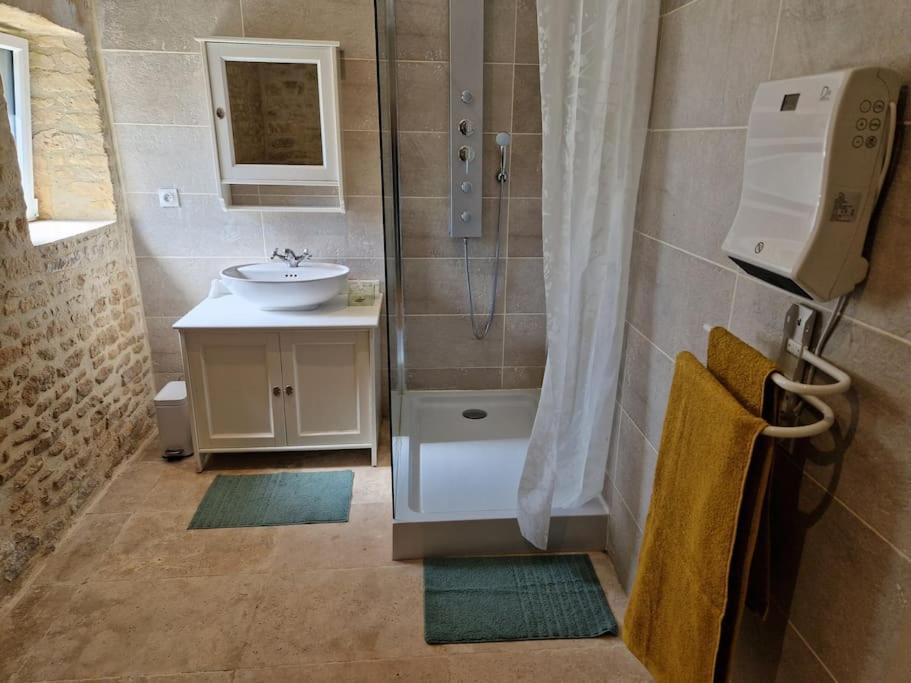 Photo of Others in Conde-sur-Ifs
