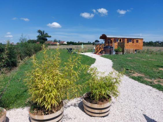 Photo of Others in Mimeure