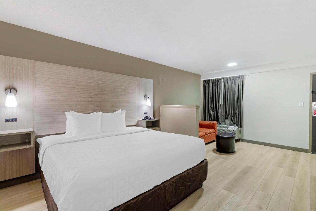 Photo of Bedroom in Augusta