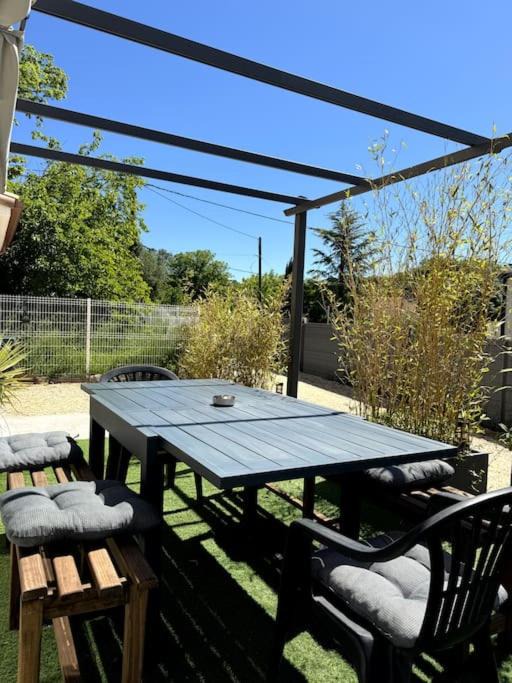 Photo of Others in Ales