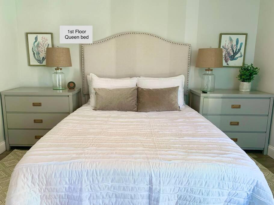 Photo of Others in Neptune Beach