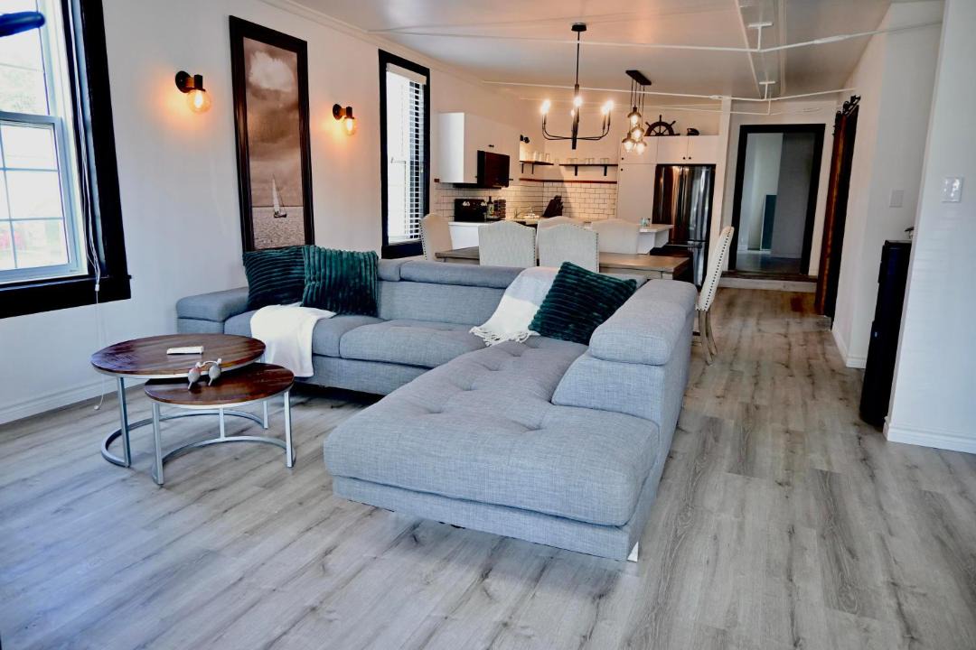 Photo of Others in Alma