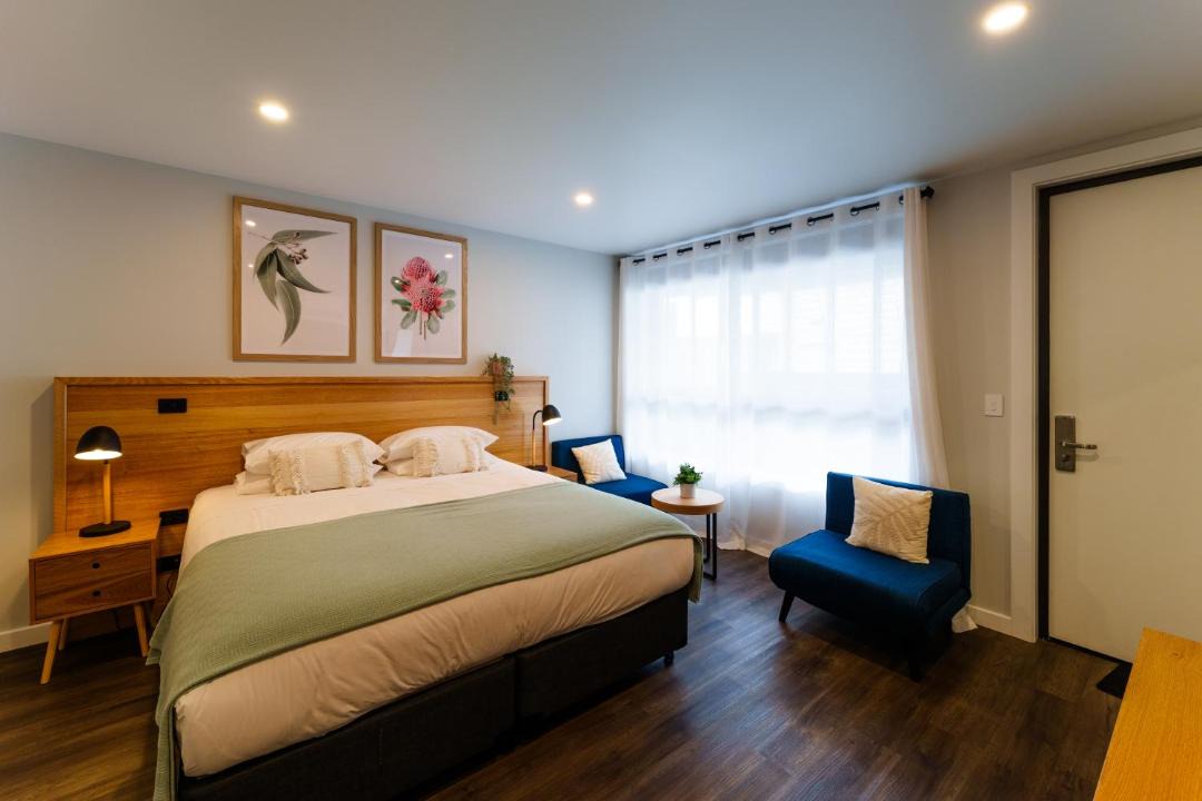 Photo of Others in Woodside