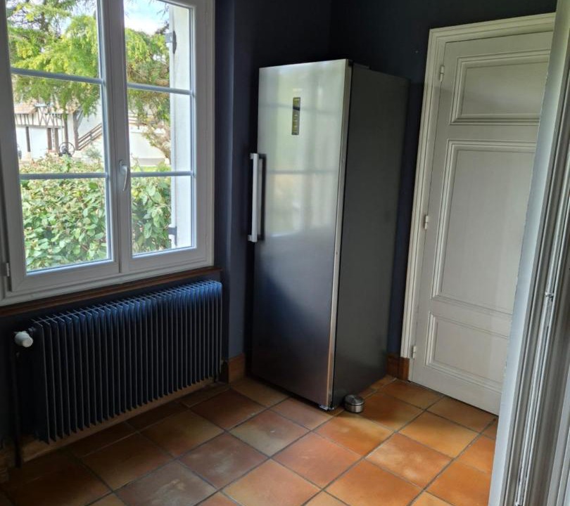 Photo of Others in Huisseau-sur-Mauves