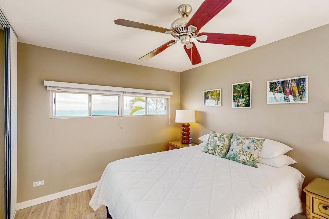 Photo of Bedroom in Maalaea