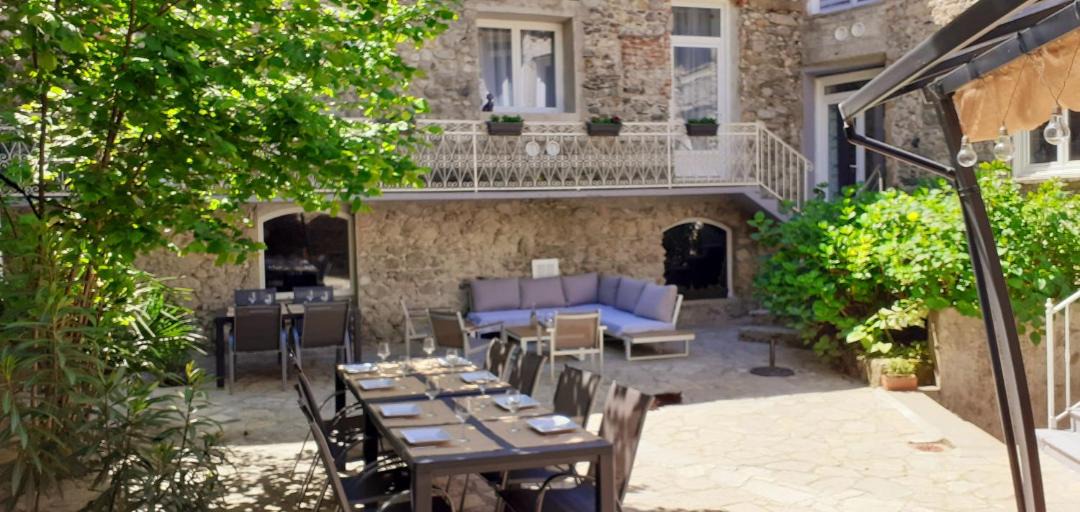 Photo of Others in Aveze