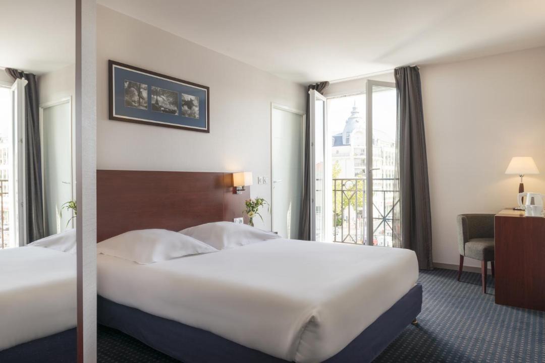 Photo of Bedroom in Le Plessis-Robinson