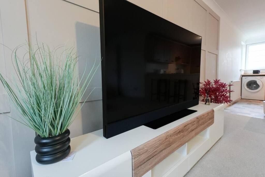 Photo of Others in Bathgate