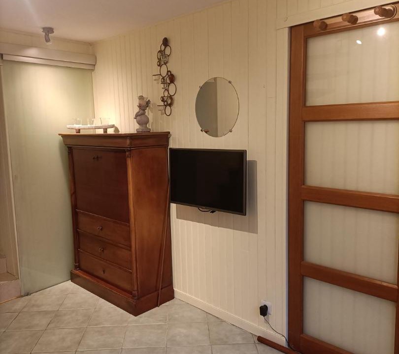 Photo of Others in Thiveral-Grignon