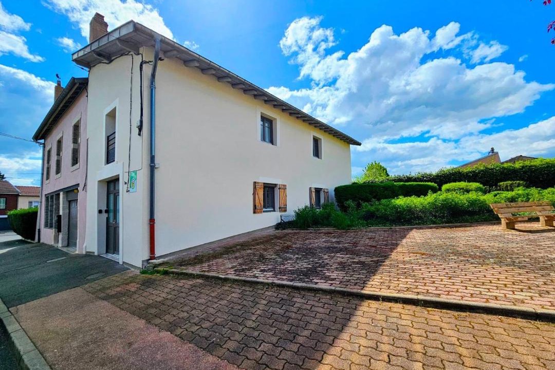 Photo of Others in Custines