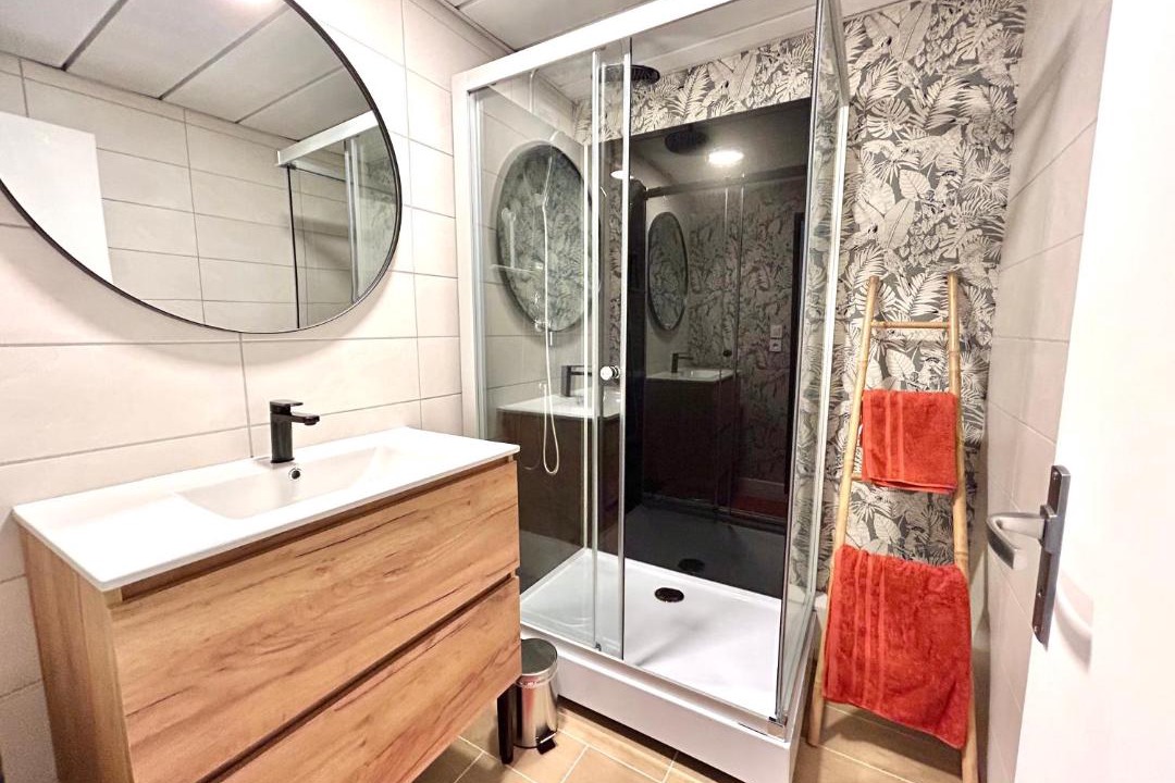 Photo of Others in Port