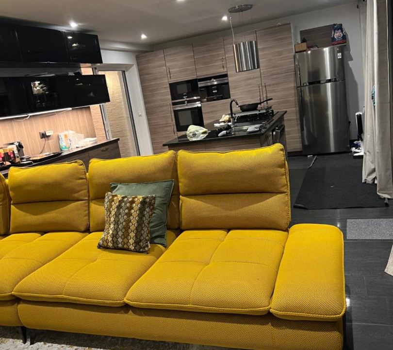 Photo of Others in Persan