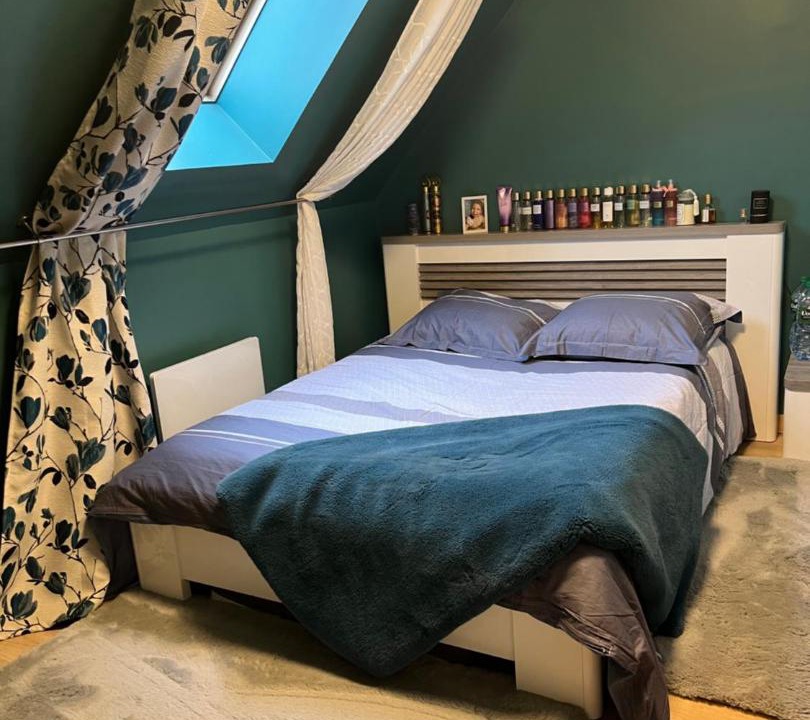 Photo of Others in Persan