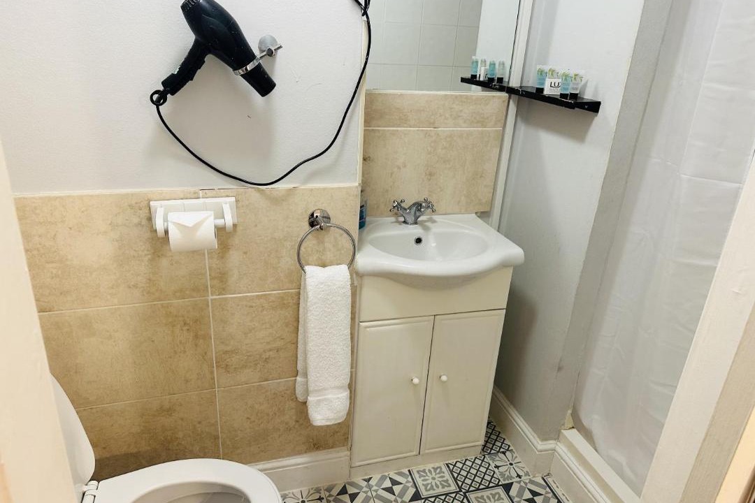 Photo of Others in Crawley Down