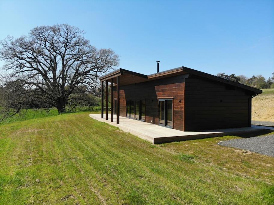 Photo of Others in Burstall