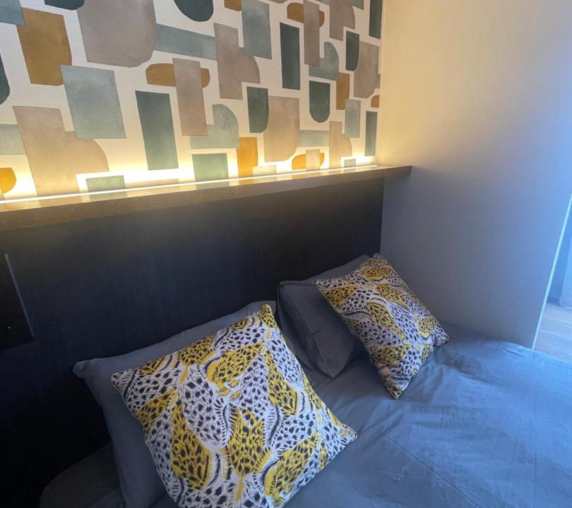 Photo of Others in Anatole France Danton