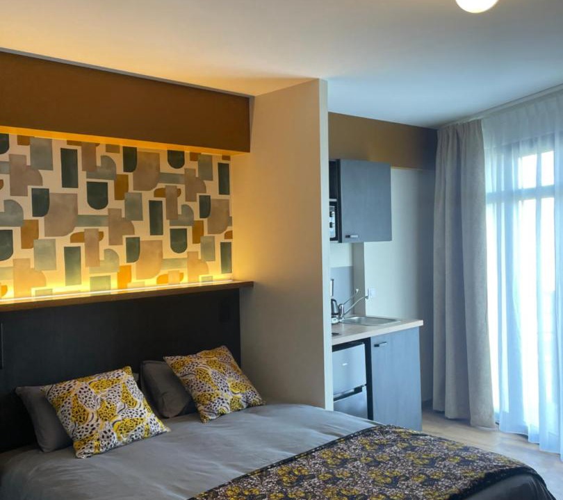 Photo of Others in Anatole France Danton