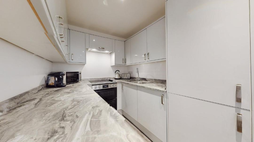 Photo of Others in Six Bells