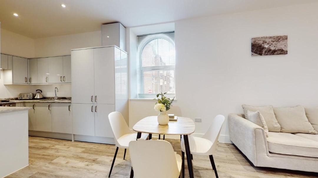 Photo of Others in Six Bells