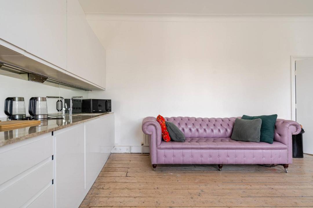 Photo of Others in Forest Gate