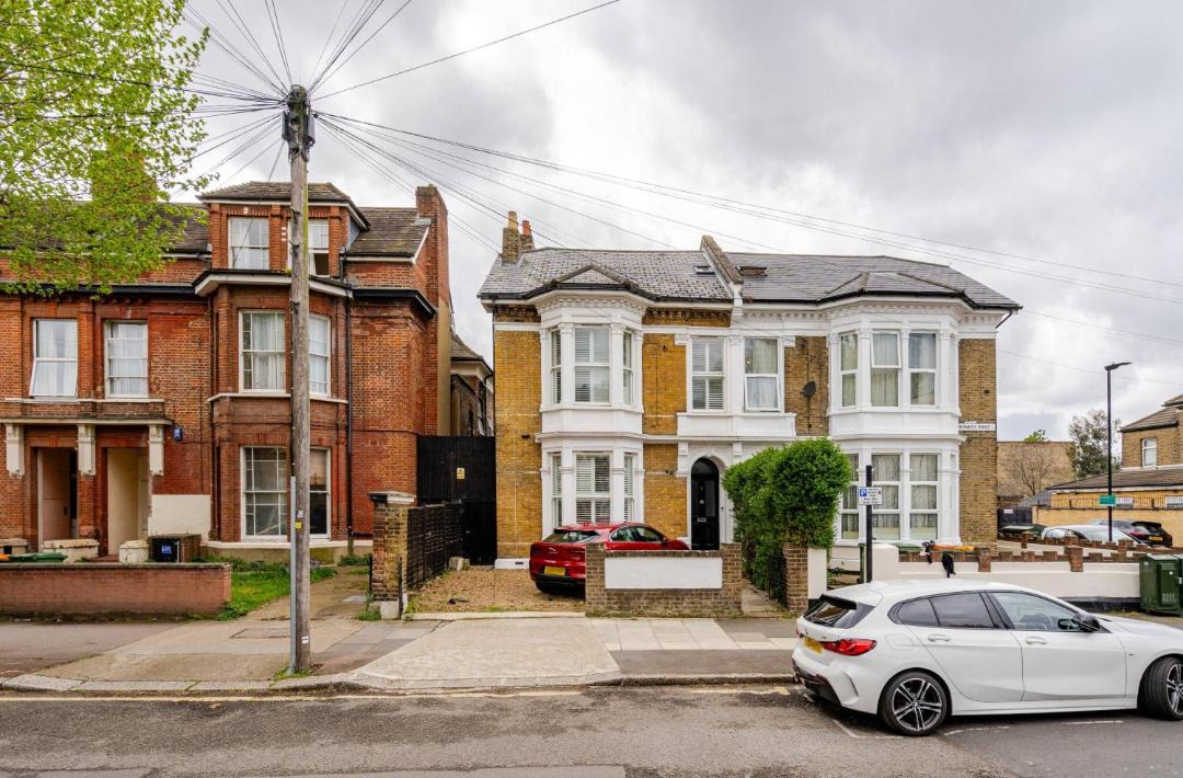 Photo of Others in Forest Gate