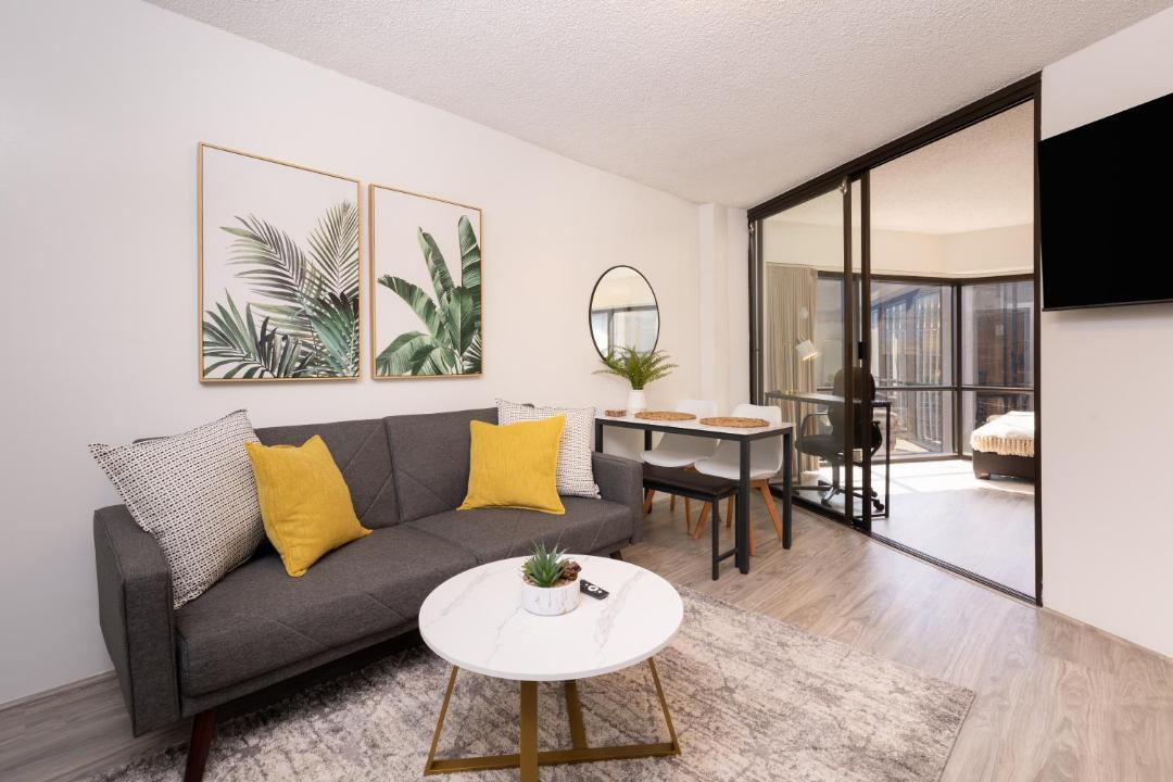 Photo of Others in Downtown Honolulu