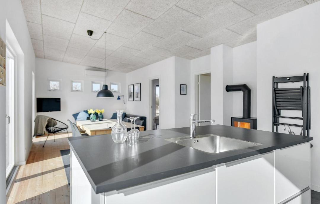 Photo of Others in Arø