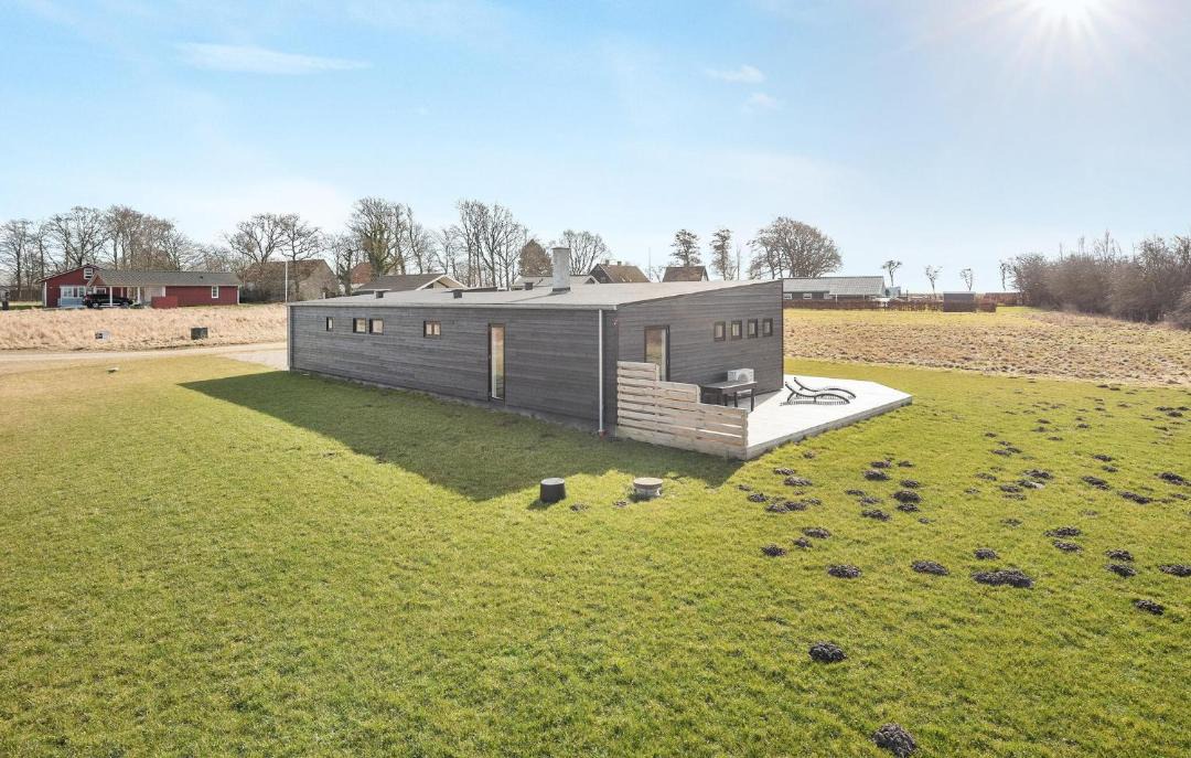 Photo of Others in Arø