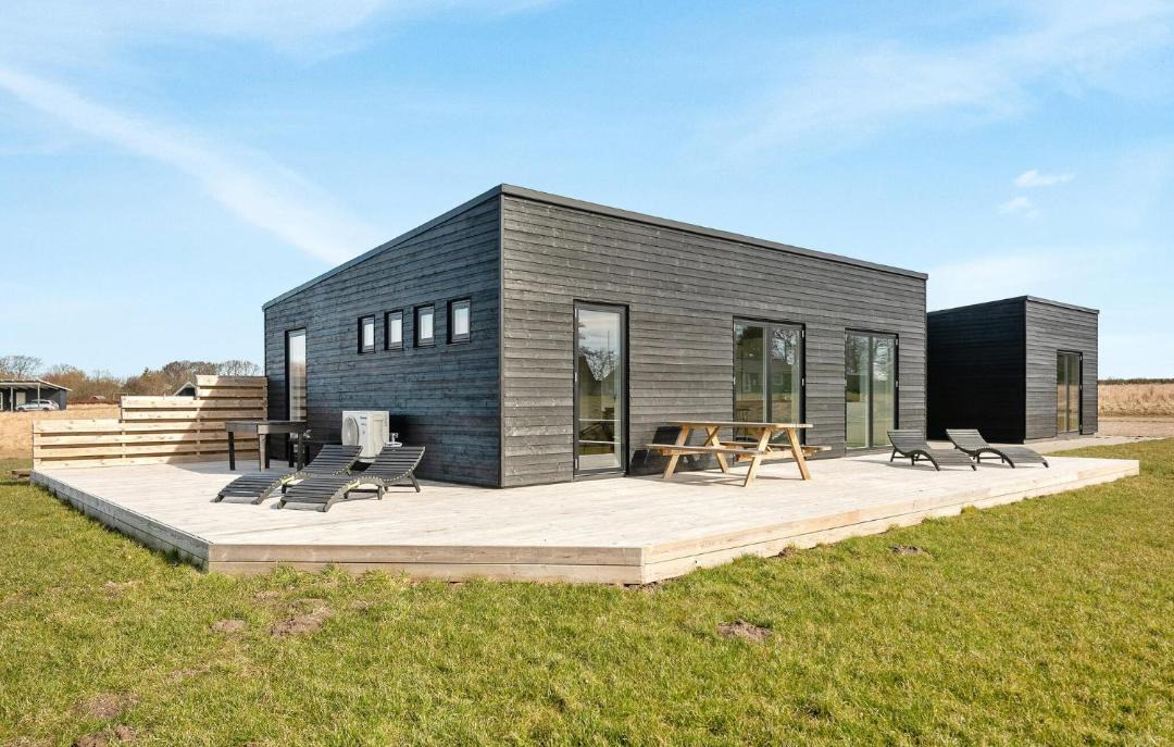 Photo of Others in Arø