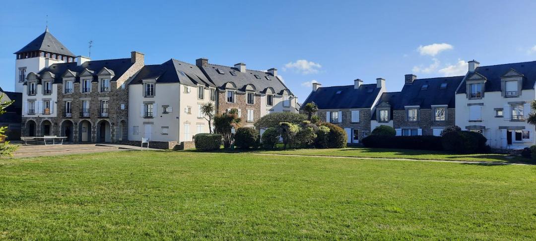 Photo of Others in Arzon