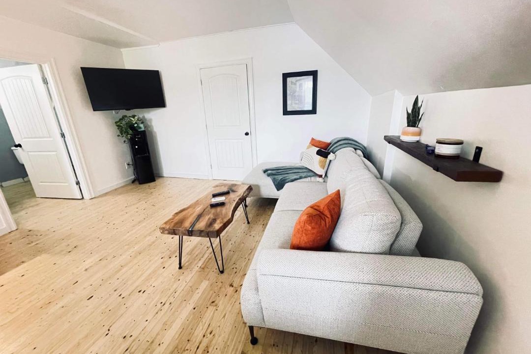 Photo of Others in Alma