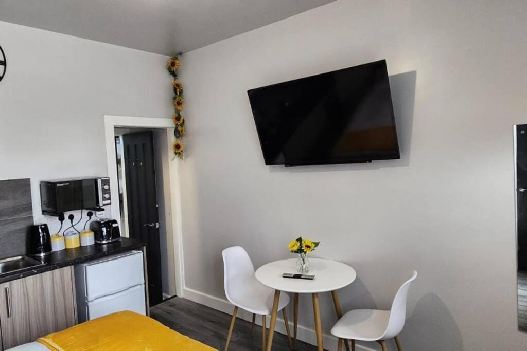 Photo of Others in Weston on Trent