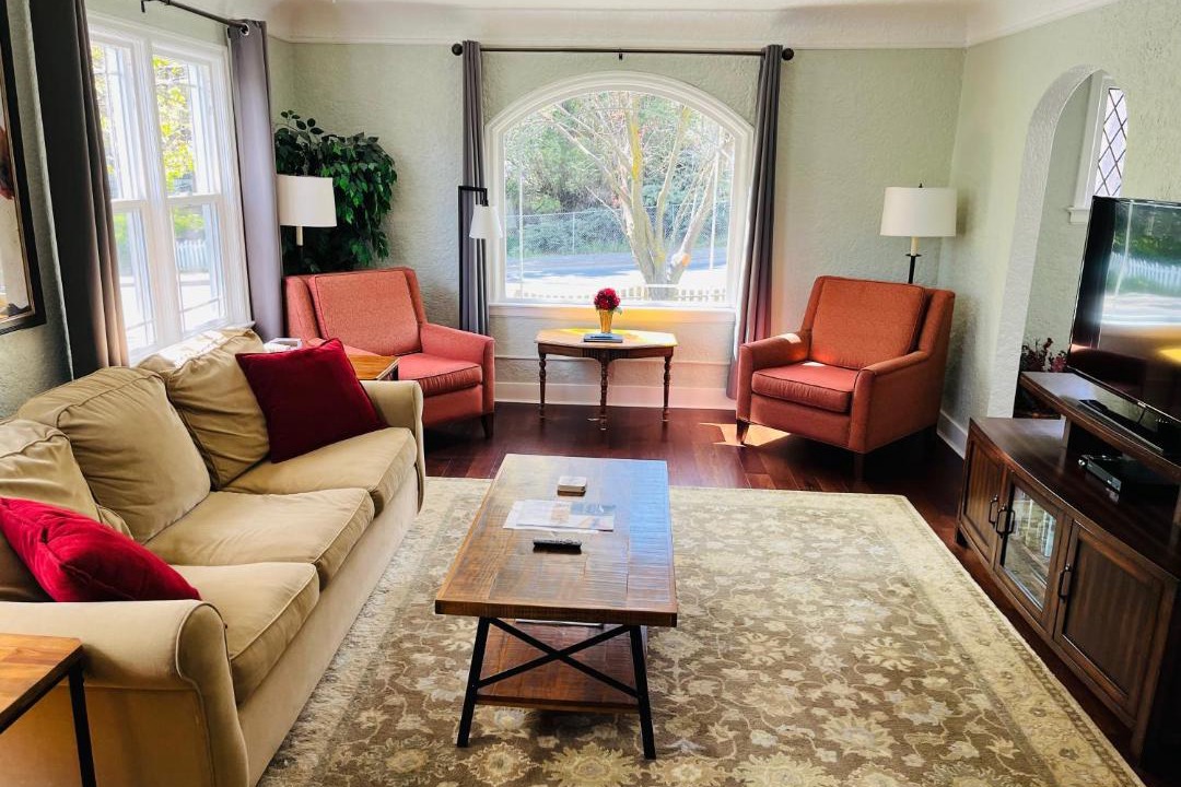 Photo of Others in Pullman