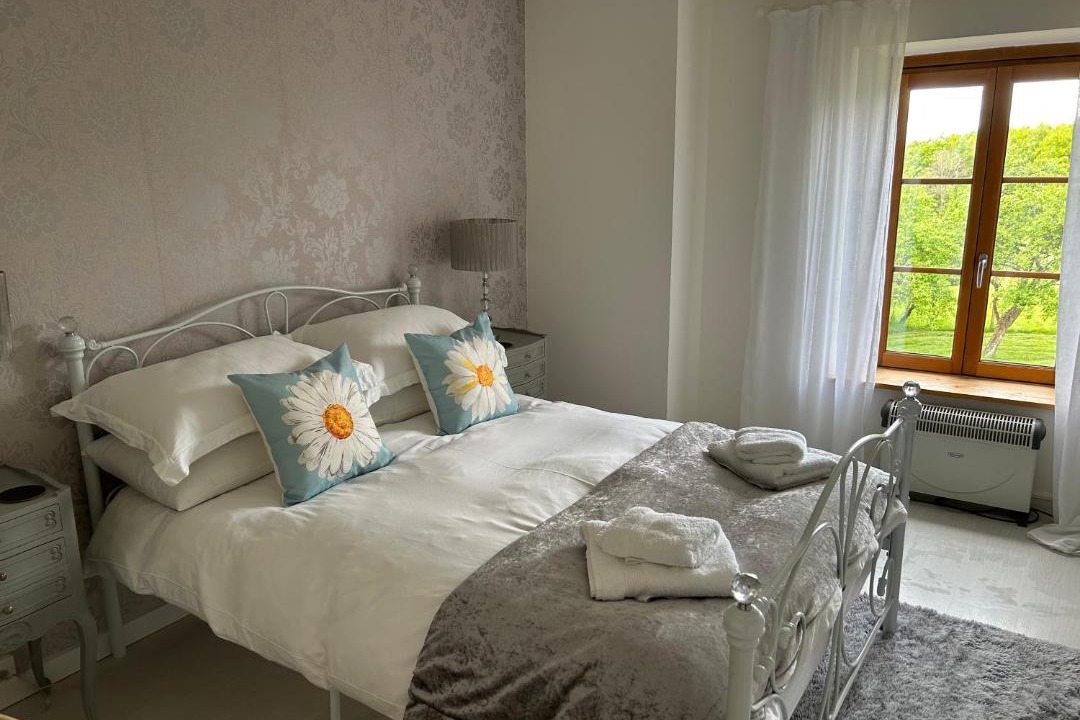 Photo of Bedroom in Azerables