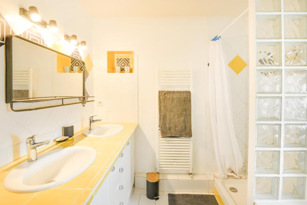 Photo of Others in Bernieres-sur-Mer