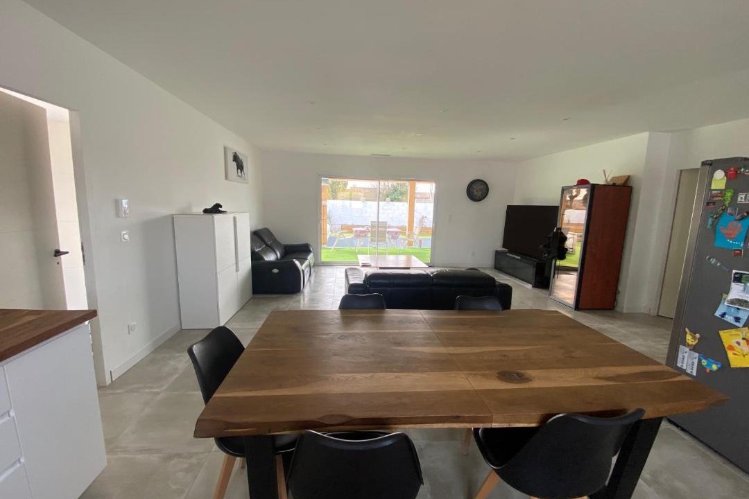 Photo of Others in Longages