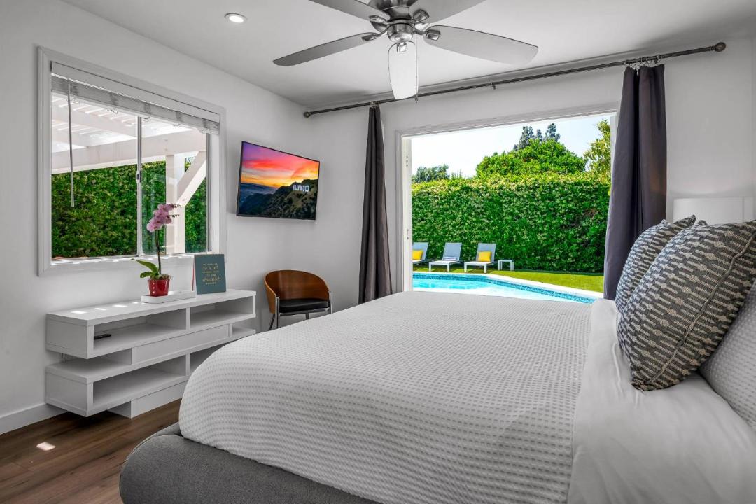 Photo of Bedroom in Van Nuys