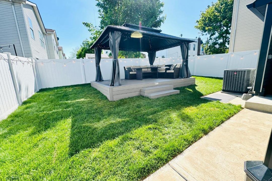 Photo of Others in Weequahic