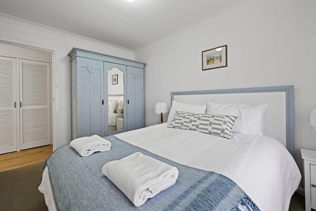 Photo of Others in Orange East