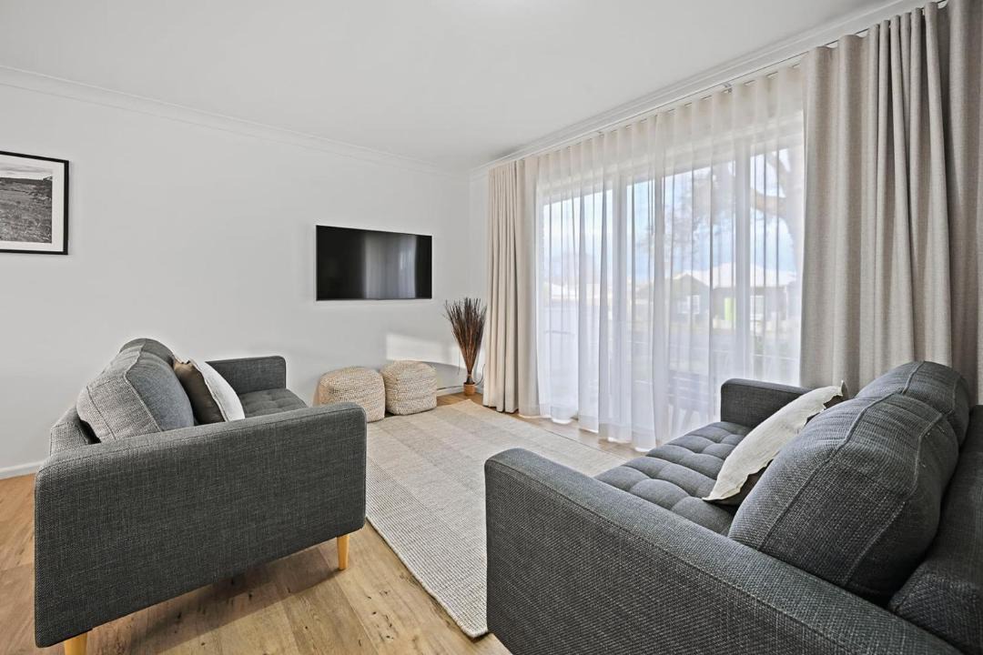 Photo of Others in Orange East